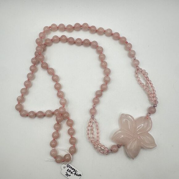 Solid rose quartz beaded and carved flower pendant necklace! - Picture 11 of 11
